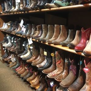 Meet your Posher, Raquel